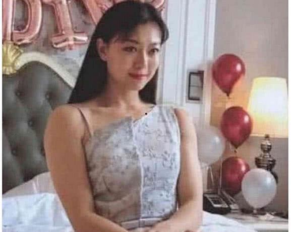 抖音新娘吃瓜视频大全,揭秘婚礼现场那些趣味瞬间