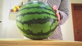 自己吃的瓜不甜的视频,揭秘“自己吃的瓜不甜”的真相与反思