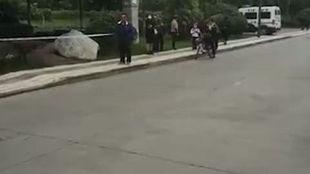 下水道吃瓜视频,一场吃瓜视频引发的全民热议