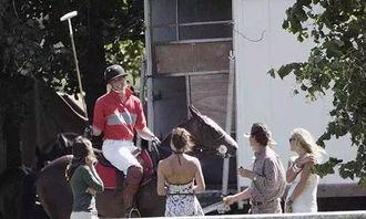 男子出轨吃瓜群众被抓视频,吃瓜群众抓拍瞬间引发热议